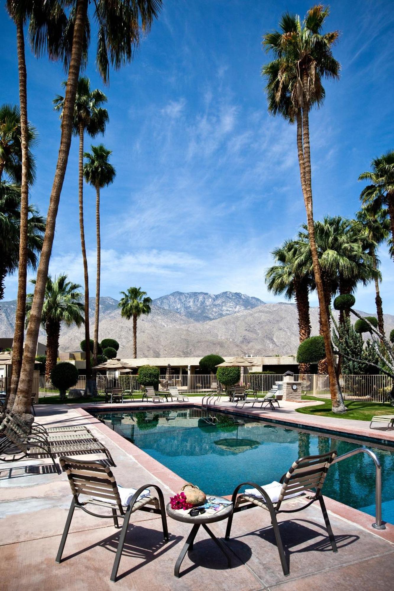 Desert Isle Resort, A Vri Resort Palm Springs Exterior foto