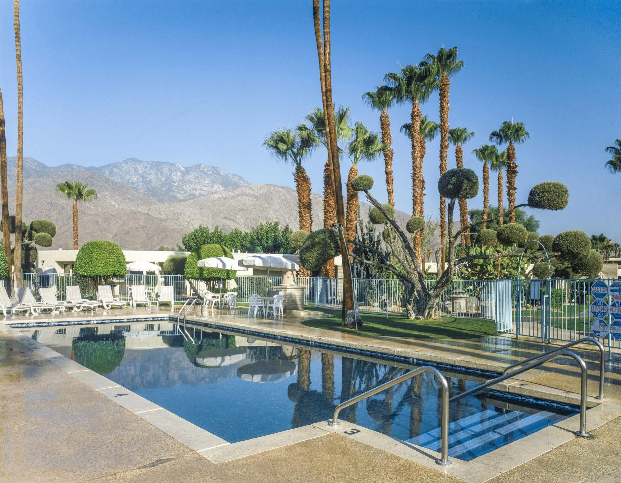 Desert Isle Resort, A Vri Resort Palm Springs Exterior foto